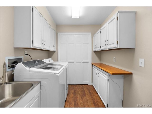 5796 S Kittredge Ct, Centennial, CO 80015