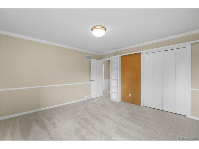 5796 S Kittredge Ct, Centennial, CO 80015