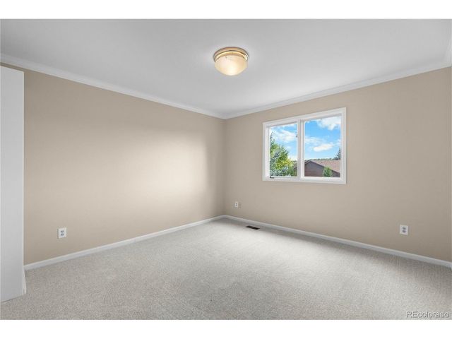 5796 S Kittredge Ct, Centennial, CO 80015