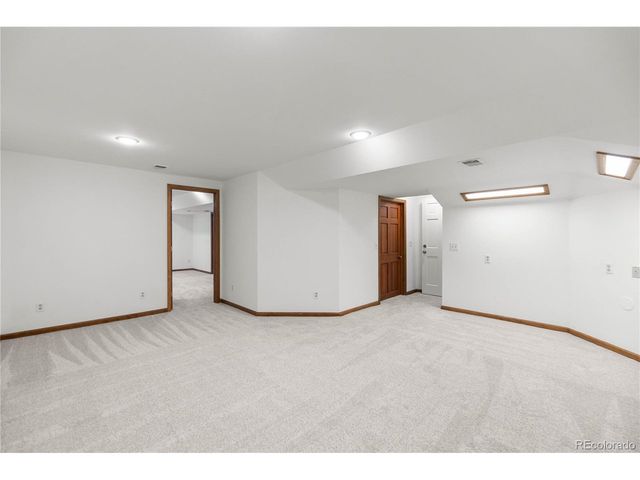 5796 S Kittredge Ct, Centennial, CO 80015