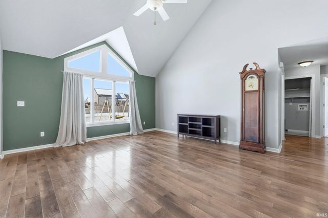 680 Helms Orange Drive, Roanoke, IN 46783