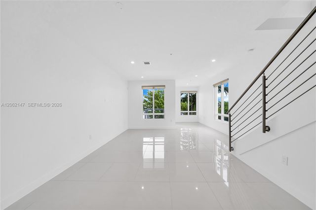6310 NW 103rd Pl 201, Doral, FL 33178
