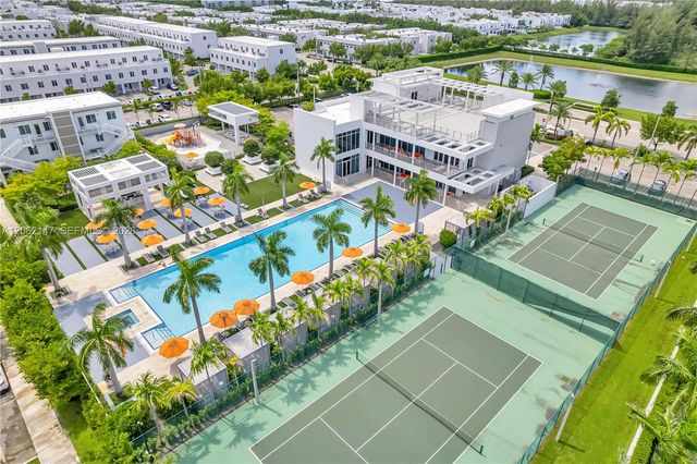 6310 NW 103rd Pl 201, Doral, FL 33178