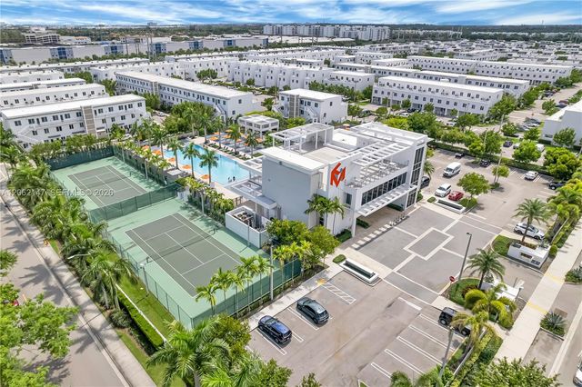 6310 NW 103rd Pl 201, Doral, FL 33178