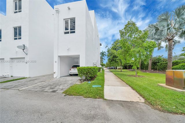 6310 NW 103rd Pl 201, Doral, FL 33178