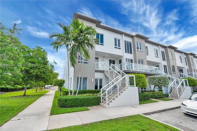 6310 NW 103rd Pl 201, Doral, FL 33178