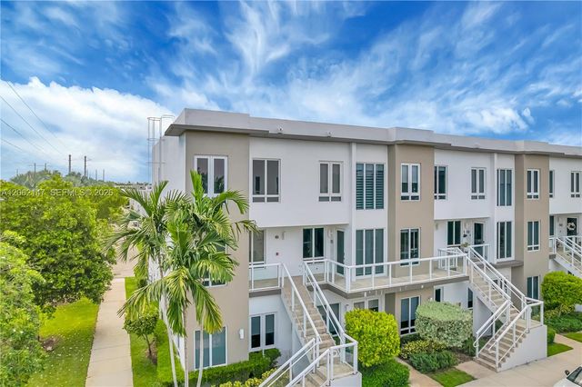 6310 NW 103rd Pl 201, Doral, FL 33178