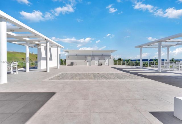 6310 NW 103rd Pl 201, Doral, FL 33178