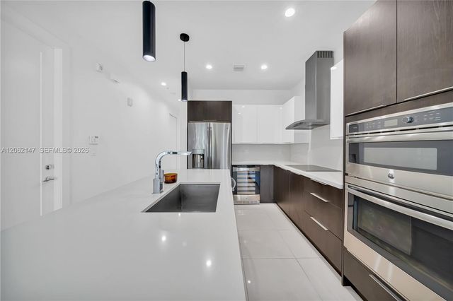 6310 NW 103rd Pl 201, Doral, FL 33178
