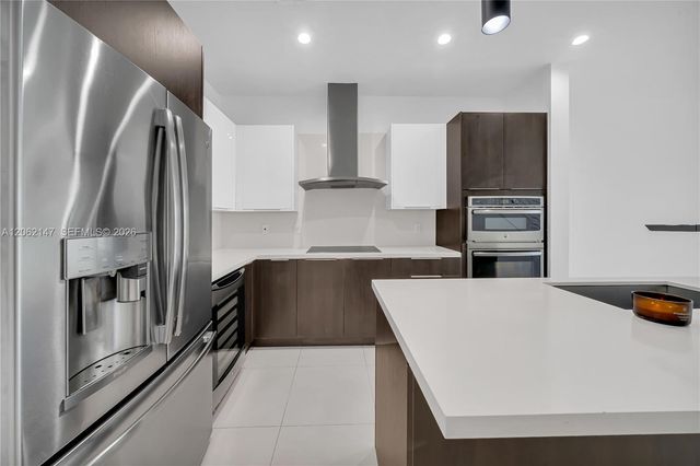 6310 NW 103rd Pl 201, Doral, FL 33178