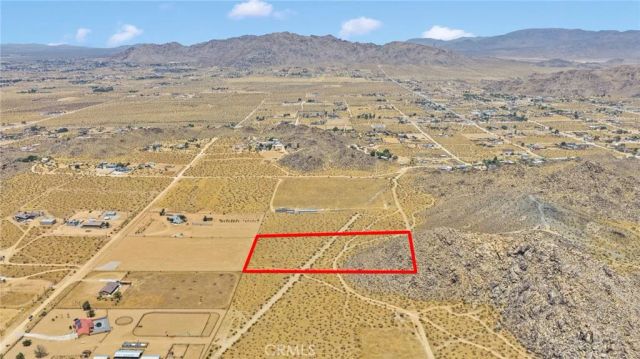 14323 Fairview Valley, Apple Valley, CA 92307