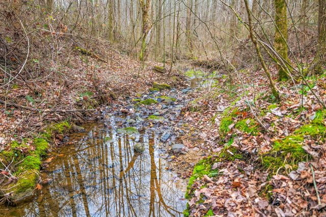 77 Barnett Road, Russell Springs, KY 42642