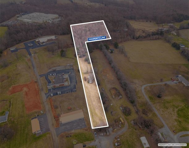 77 Barnett Road, Russell Springs, KY 42642