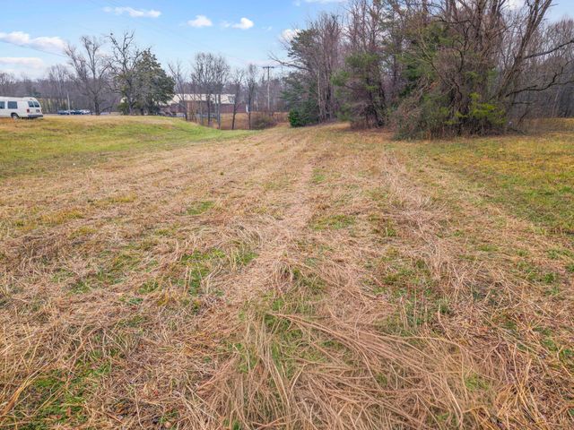 77 Barnett Road, Russell Springs, KY 42642