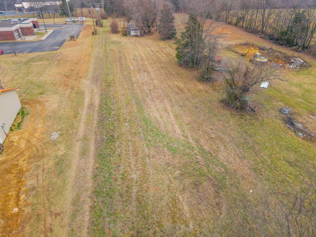 77 Barnett Road, Russell Springs, KY 42642