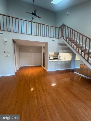202 THE WOODS CIR, Cherry Hill, NJ 08003