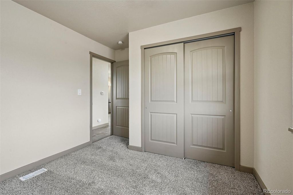 Image 10 of property listing at 6885 Mescalero Drive, Colorado Springs, CO 80915