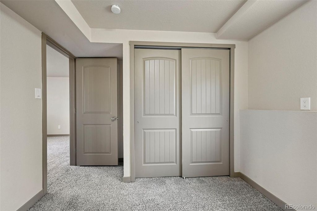 Image 13 of property listing at 6885 Mescalero Drive, Colorado Springs, CO 80915