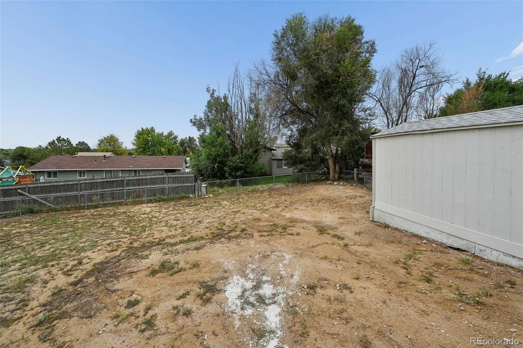 Image 14 of property listing at 6885 Mescalero Drive, Colorado Springs, CO 80915