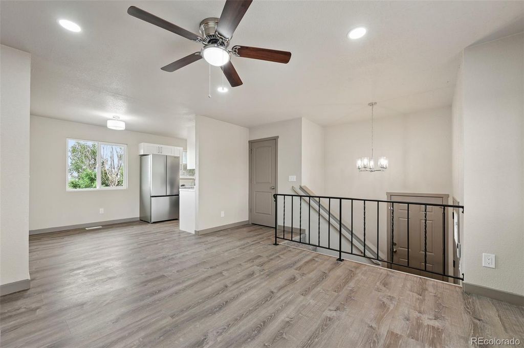 Image 5 of property listing at 6885 Mescalero Drive, Colorado Springs, CO 80915