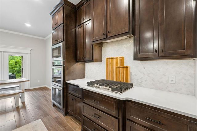 19012 Grove Parkway, Edmond, OK 73012
