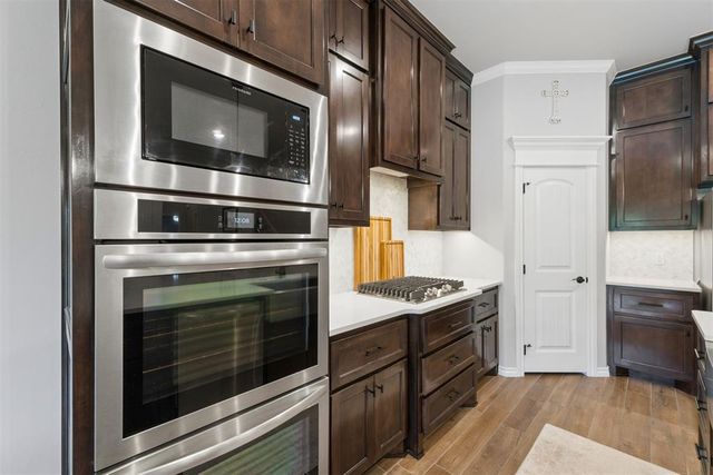 19012 Grove Parkway, Edmond, OK 73012