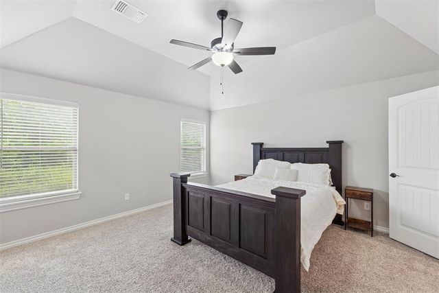 19012 Grove Parkway, Edmond, OK 73012