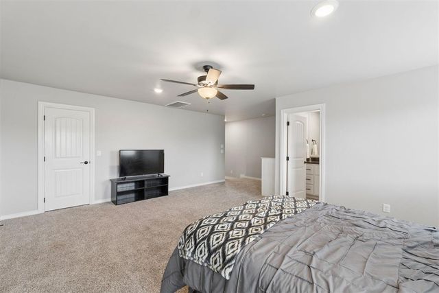 19012 Grove Parkway, Edmond, OK 73012