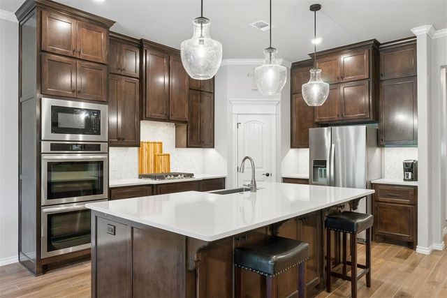 19012 Grove Parkway, Edmond, OK 73012