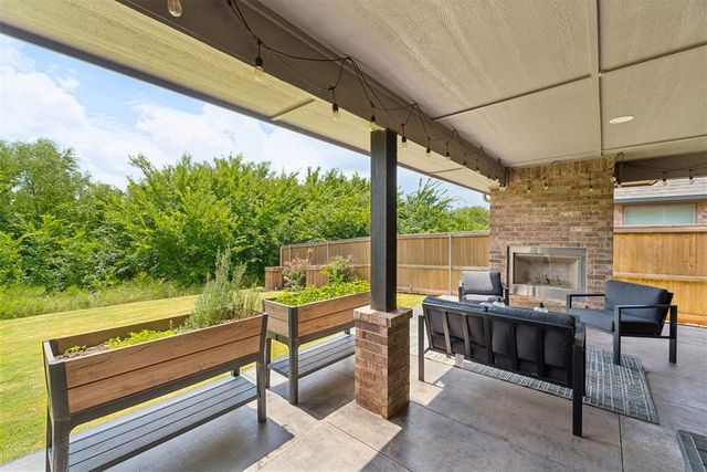 19012 Grove Parkway, Edmond, OK 73012