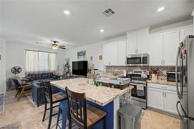 7364 North Decatur Boulevard 4, Las Vegas, NV 89131