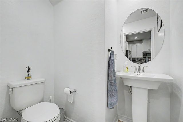 7364 North Decatur Boulevard 4, Las Vegas, NV 89131