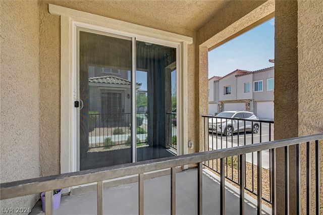 7364 North Decatur Boulevard 4, Las Vegas, NV 89131