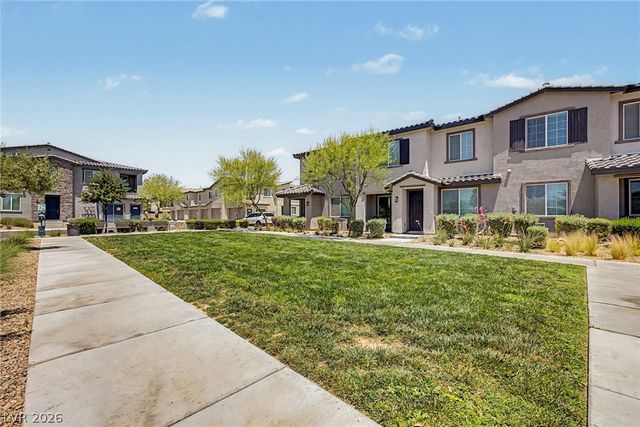 7364 North Decatur Boulevard 4, Las Vegas, NV 89131