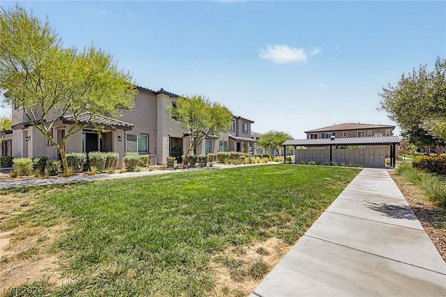 7364 North Decatur Boulevard 4, Las Vegas, NV 89131
