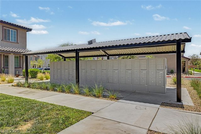 7364 North Decatur Boulevard 4, Las Vegas, NV 89131