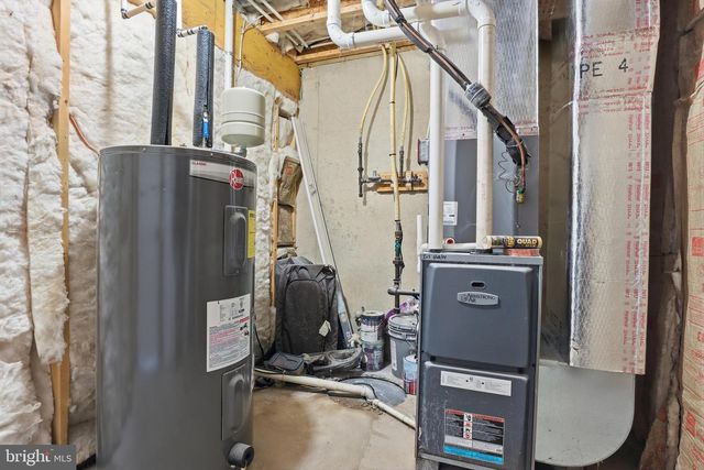 645 FISHER DR, York, PA 17404