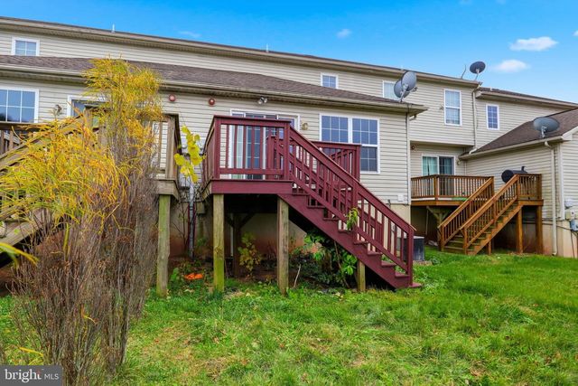 645 FISHER DR, York, PA 17404