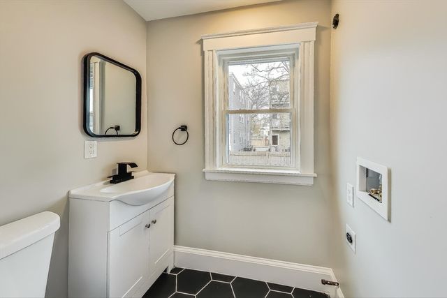 39-41 Luke Rd, Everett, MA 02149