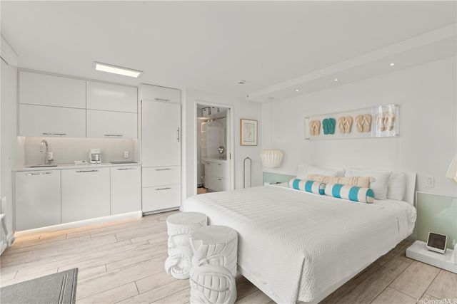 2572 Lemon Road 703, Honolulu, HI 96815