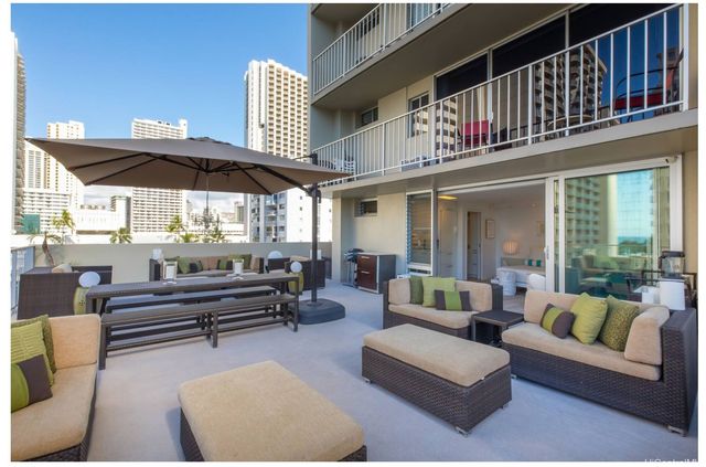 2572 Lemon Road 703, Honolulu, HI 96815