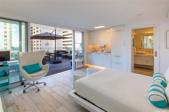 2572 Lemon Road 703, Honolulu, HI 96815