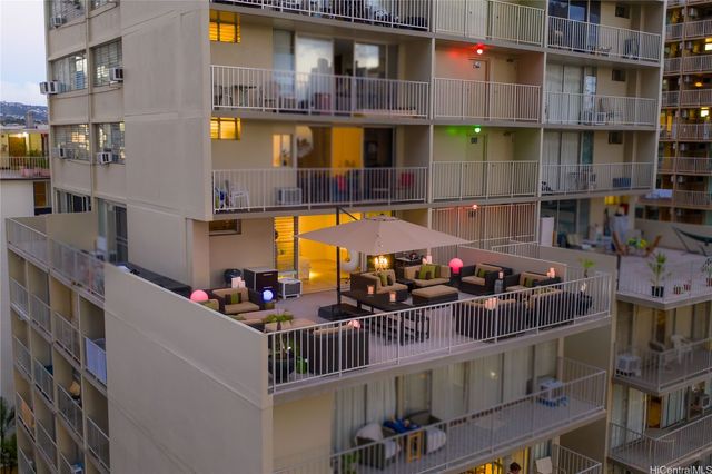 2572 Lemon Road 703, Honolulu, HI 96815