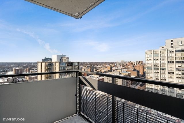 5701 N Sheridan Road 19B, Chicago, IL 60660