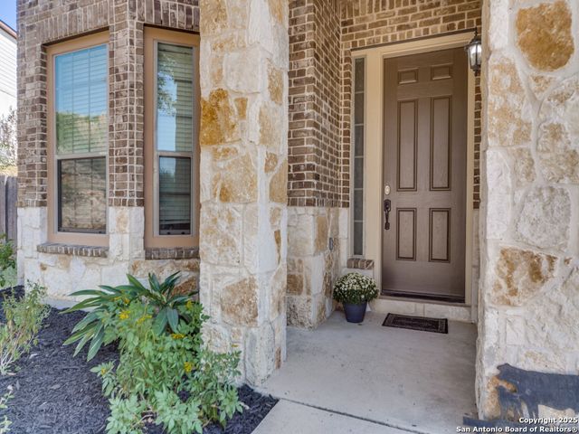 8702 Elkhorn, Boerne, TX 78015