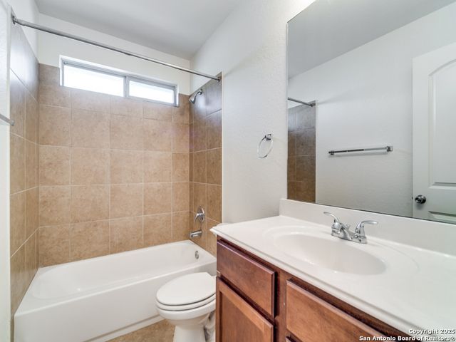 8702 Elkhorn, Boerne, TX 78015