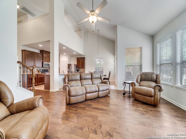 8702 Elkhorn, Boerne, TX 78015