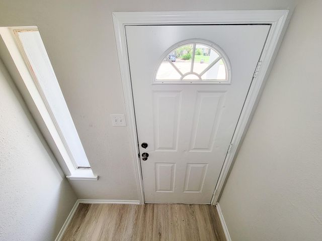 8719 Valley Song Drive, Houston, TX 77078