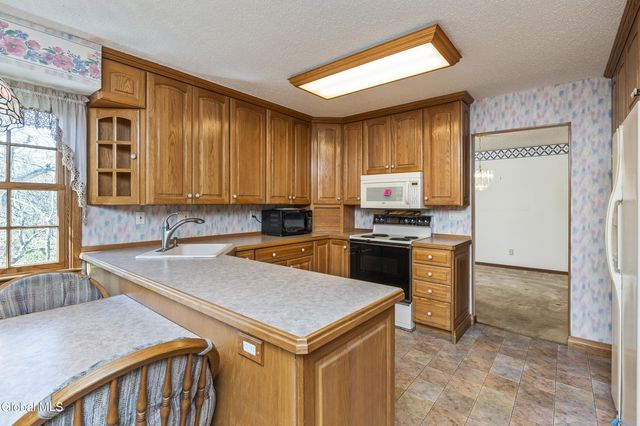 1910 Evva Drive, Schenectady, NY 12303