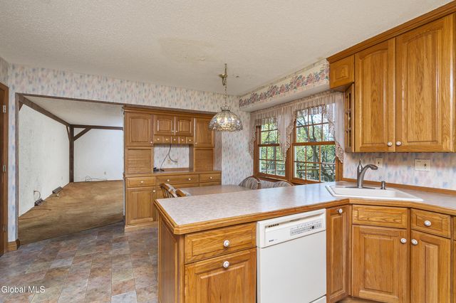 1910 Evva Drive, Schenectady, NY 12303